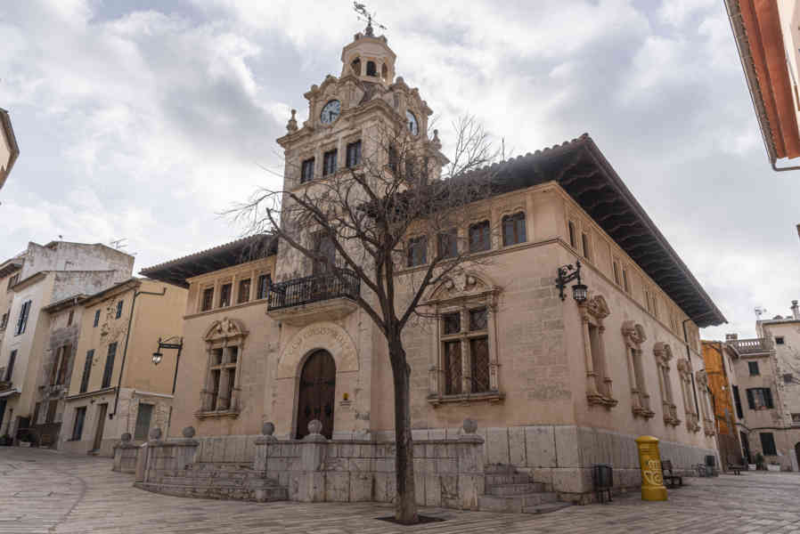 Mallorca - Alcúdia 07 - Ayuntamiento